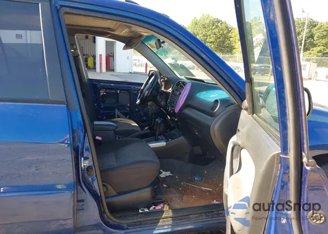 2005 Toyota Rav4 from USA, damaged, VIN JTEGD20V950070867